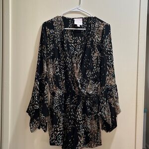 Romeo & Juliet Coture Women’s (S) Short Jumper